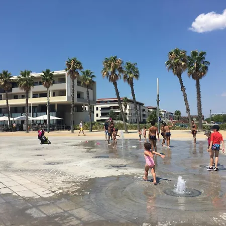 Chaleureux 3 Pieces Avec Terrasse Dans Le Quartier De - Fr-1-338-596 Sète